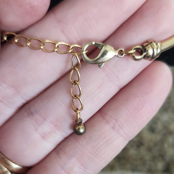 Vintage Nina Ricci For Avon Gold Necklace with Purple Gem - Picture 3 of 7